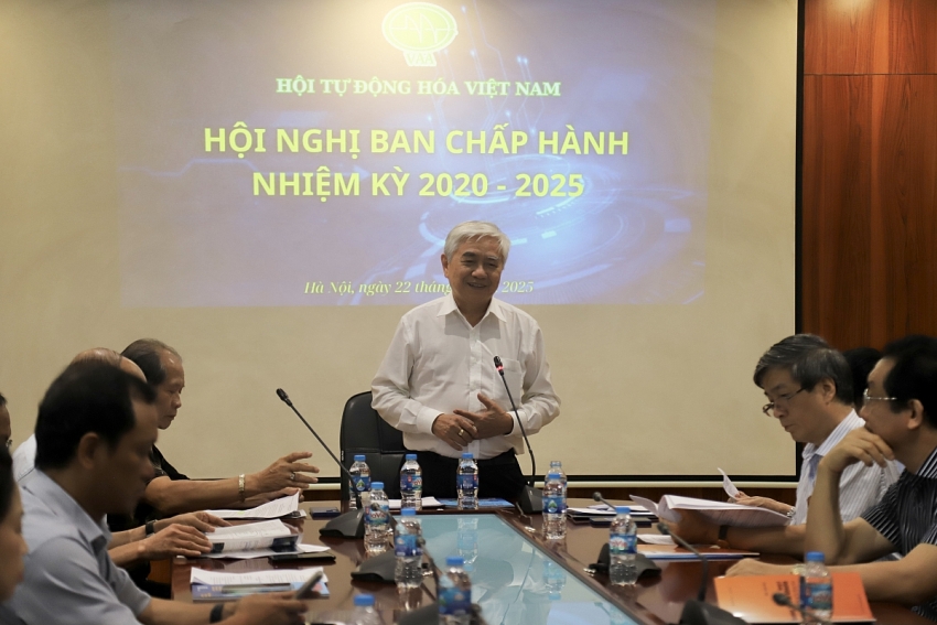 TS. Nguyễn Quân phát biểu khai mạc Hội nghị